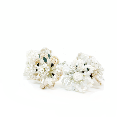 Choker flores blancas