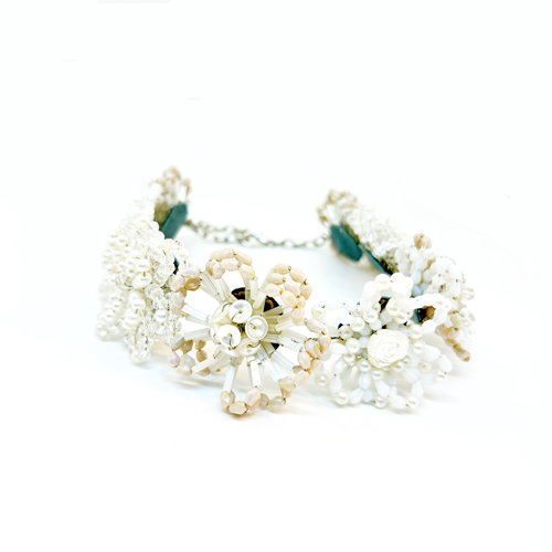 Choker flores blancas