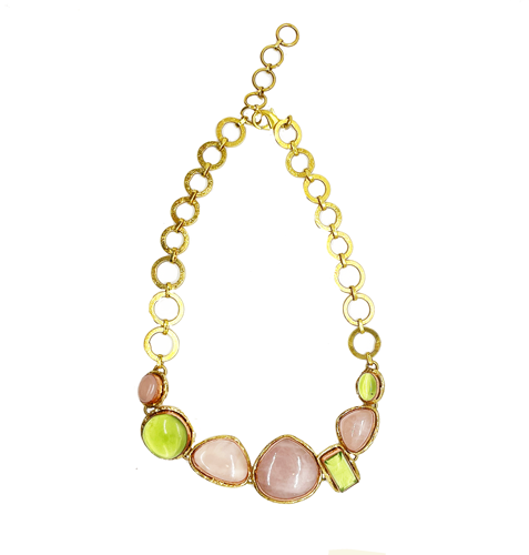collar de piedras naturales verde y rosa