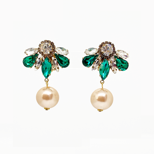 Crystal pearl earrings