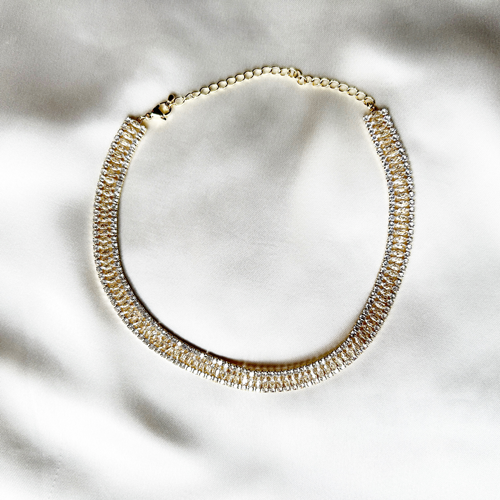 Collar zirconia navettes