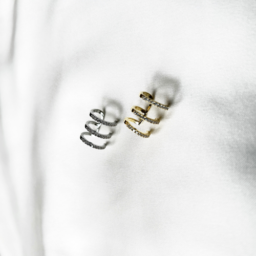 Ear cuff triple zirconia