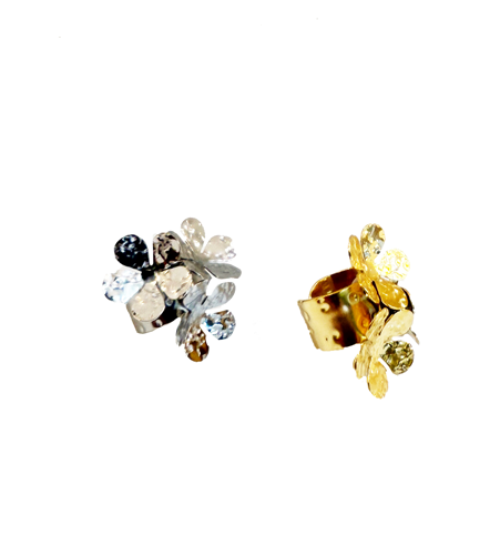 Anillo triple flor con volumen