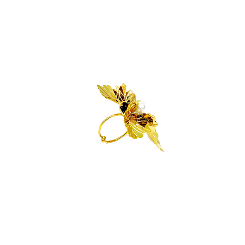 Anillo flor de hojas