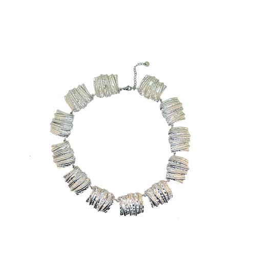 Collar rectángulos texturados