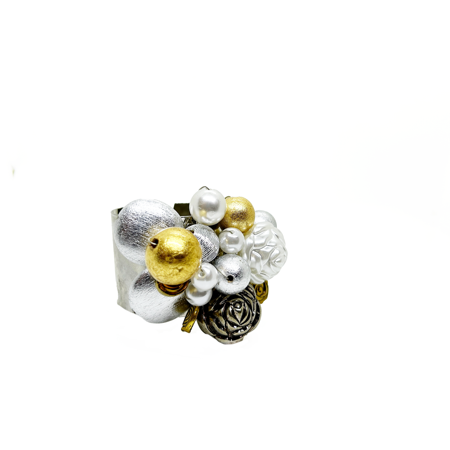 Pulsera dorada, plateada y perla