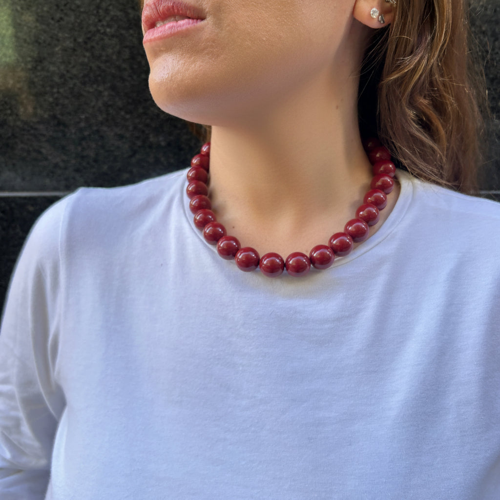 Collar esferas bordo