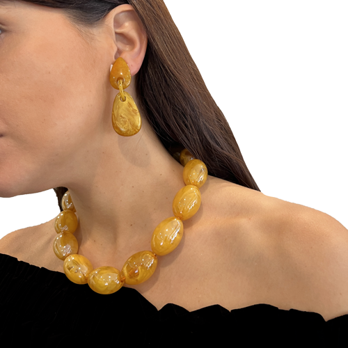 Collar ovalos de resina