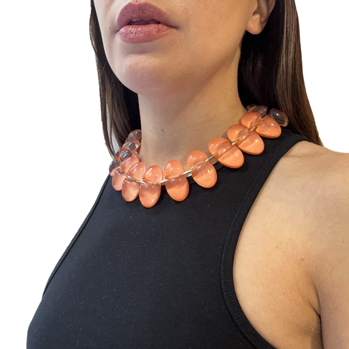 Collar Naranja de resina