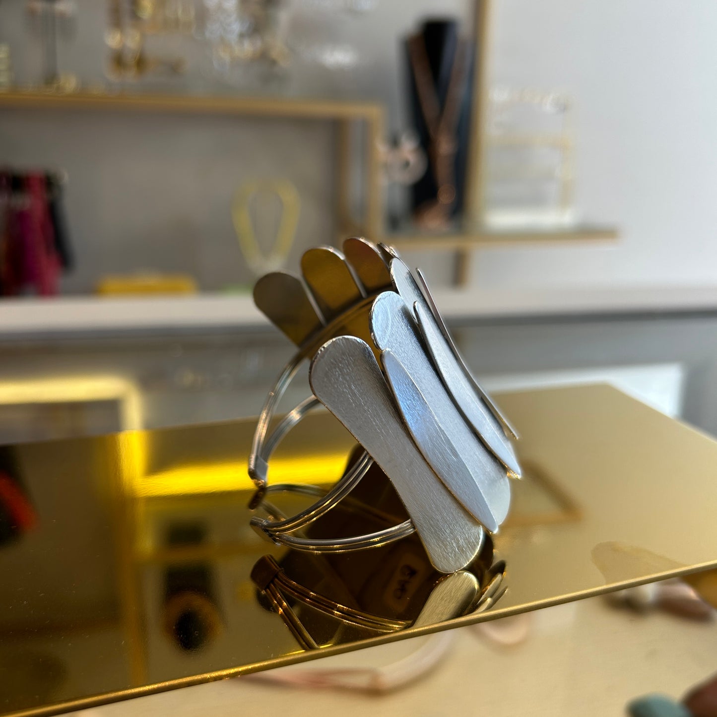 Brazalete alargado opaco
