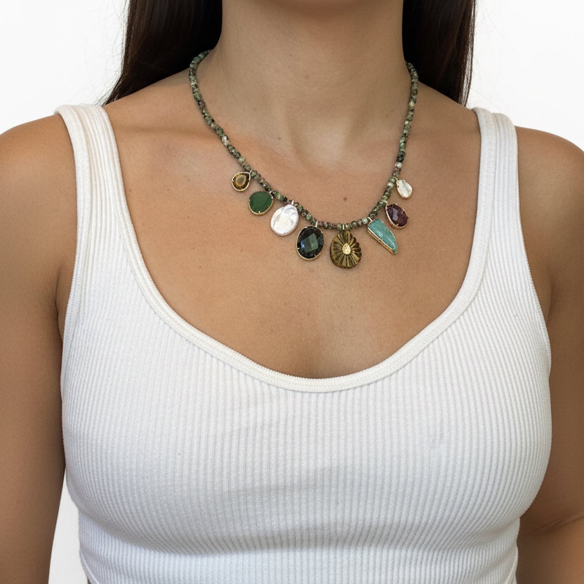 Collar piedras naturales con dije