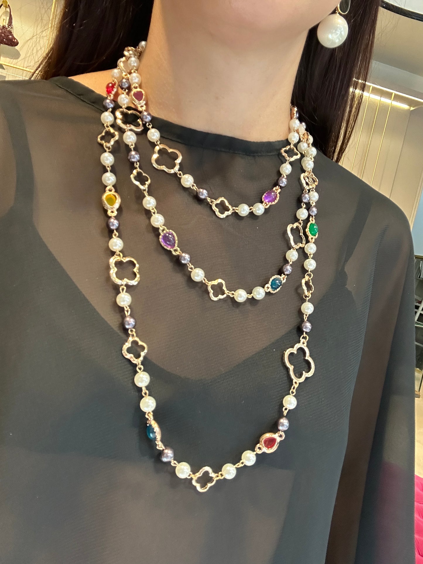 Collar multi con perlas