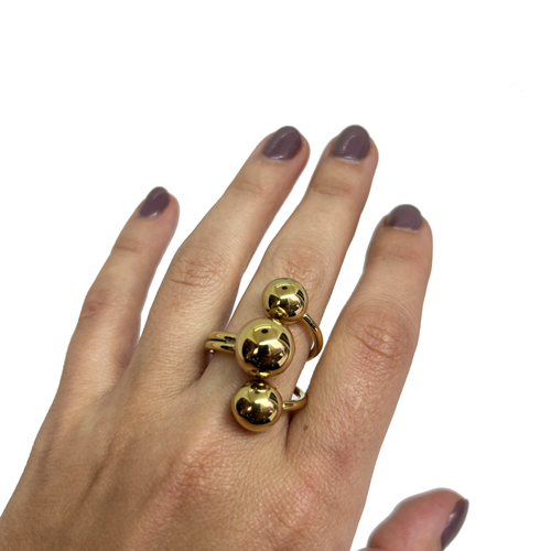 anillo de acero dorado