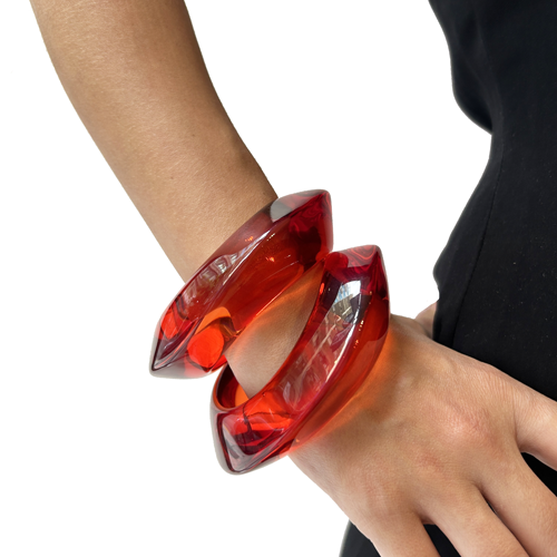 Pulsera translucida de resina