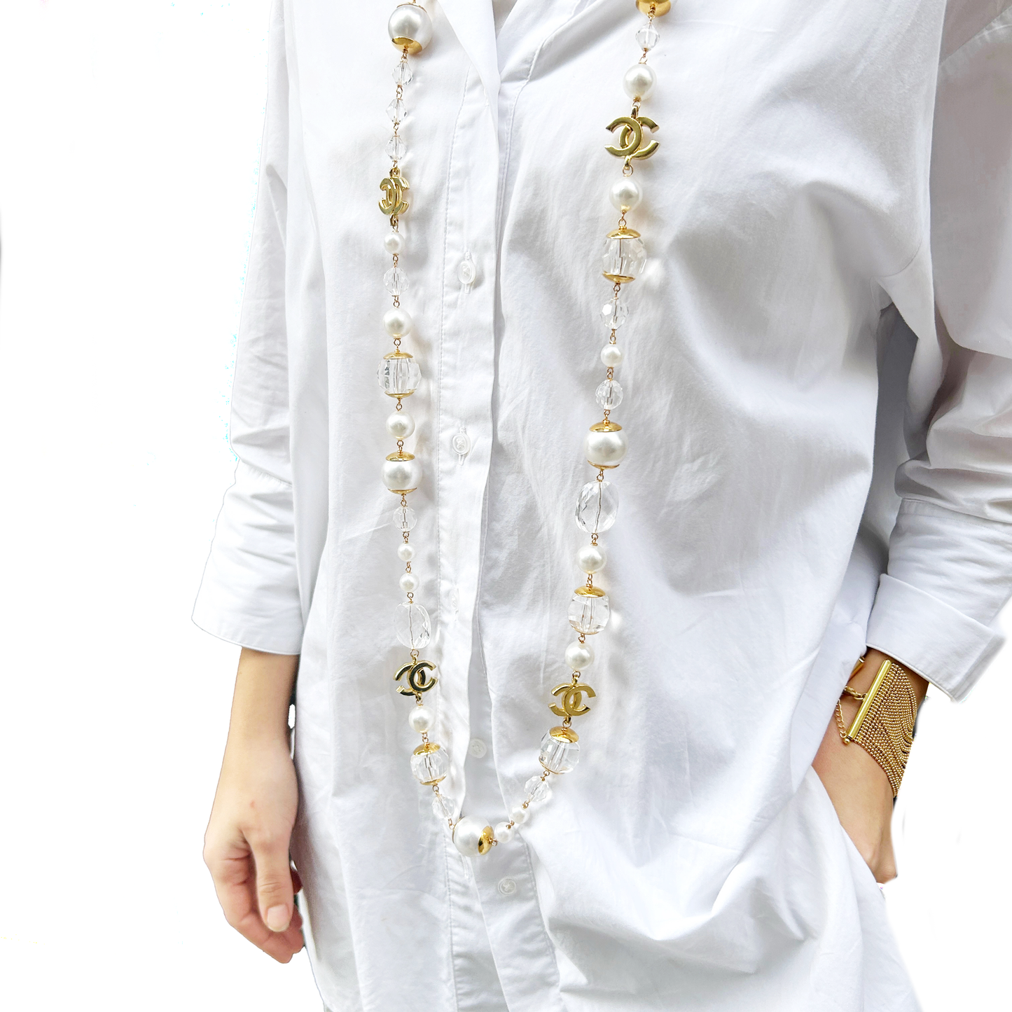 Collar perlas y resina C H