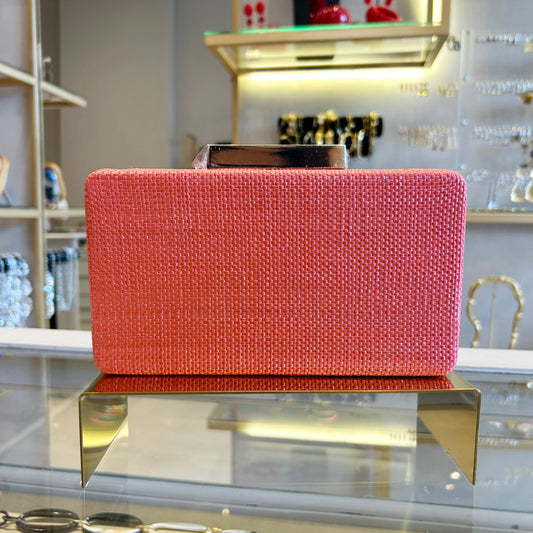 Clutch de rafia coral