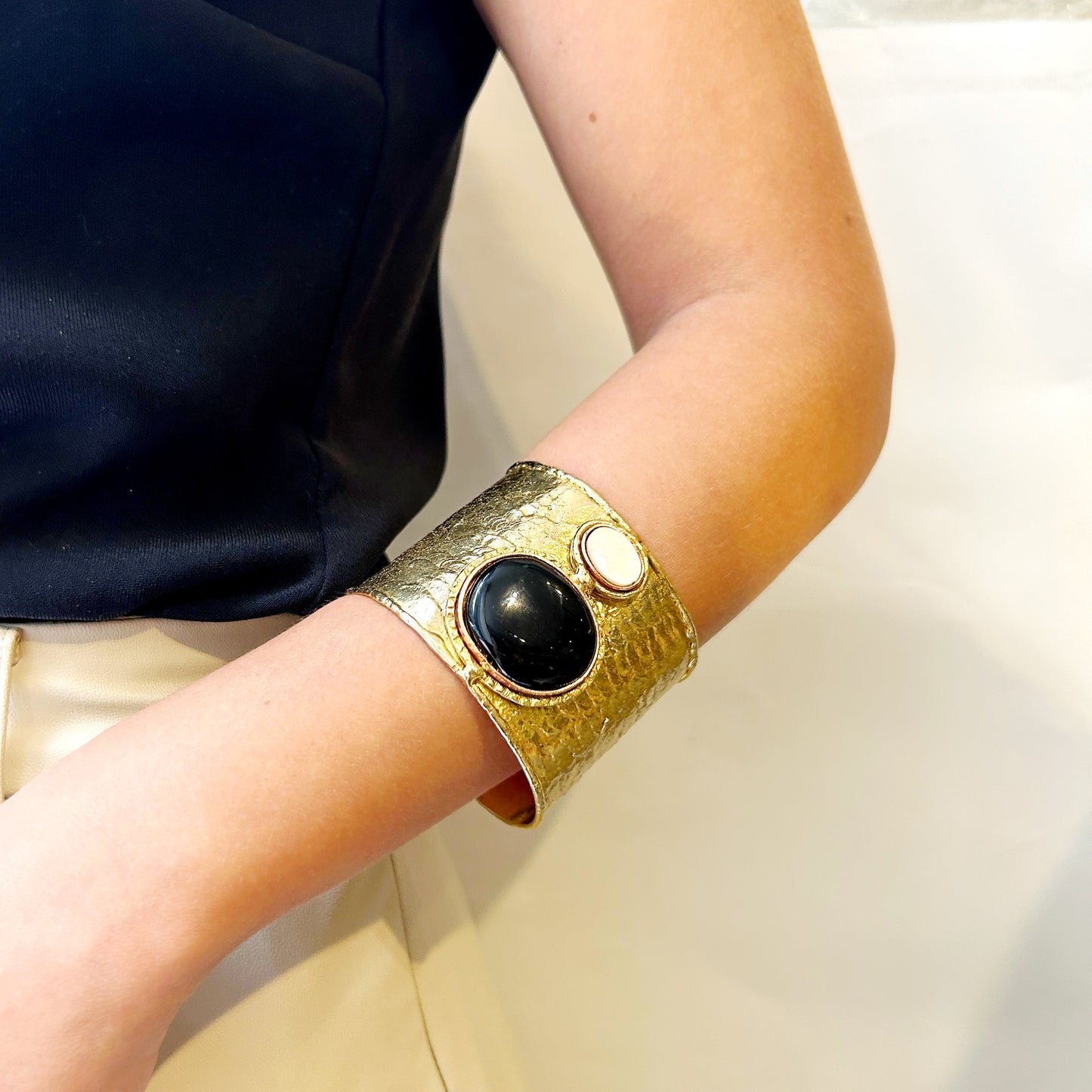 Brazalete doble piedra