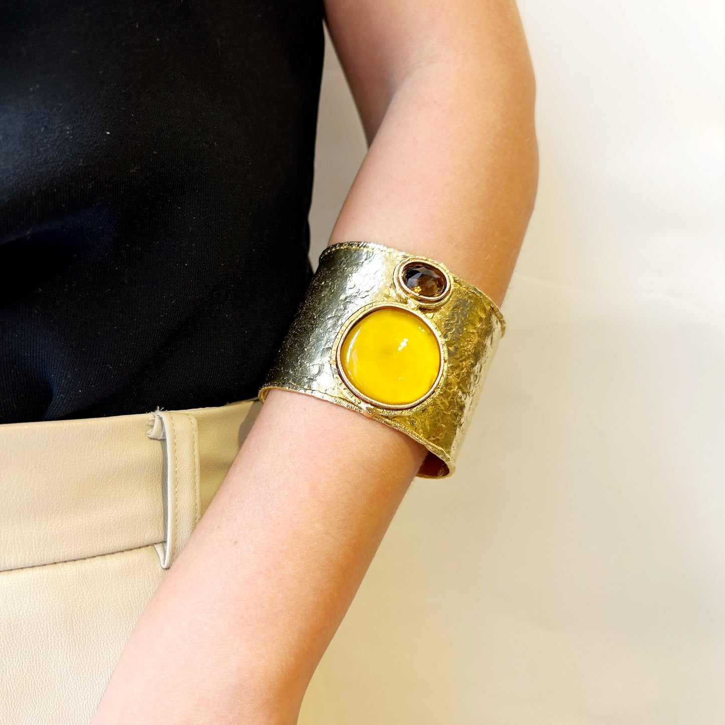 Brazalete doble piedra