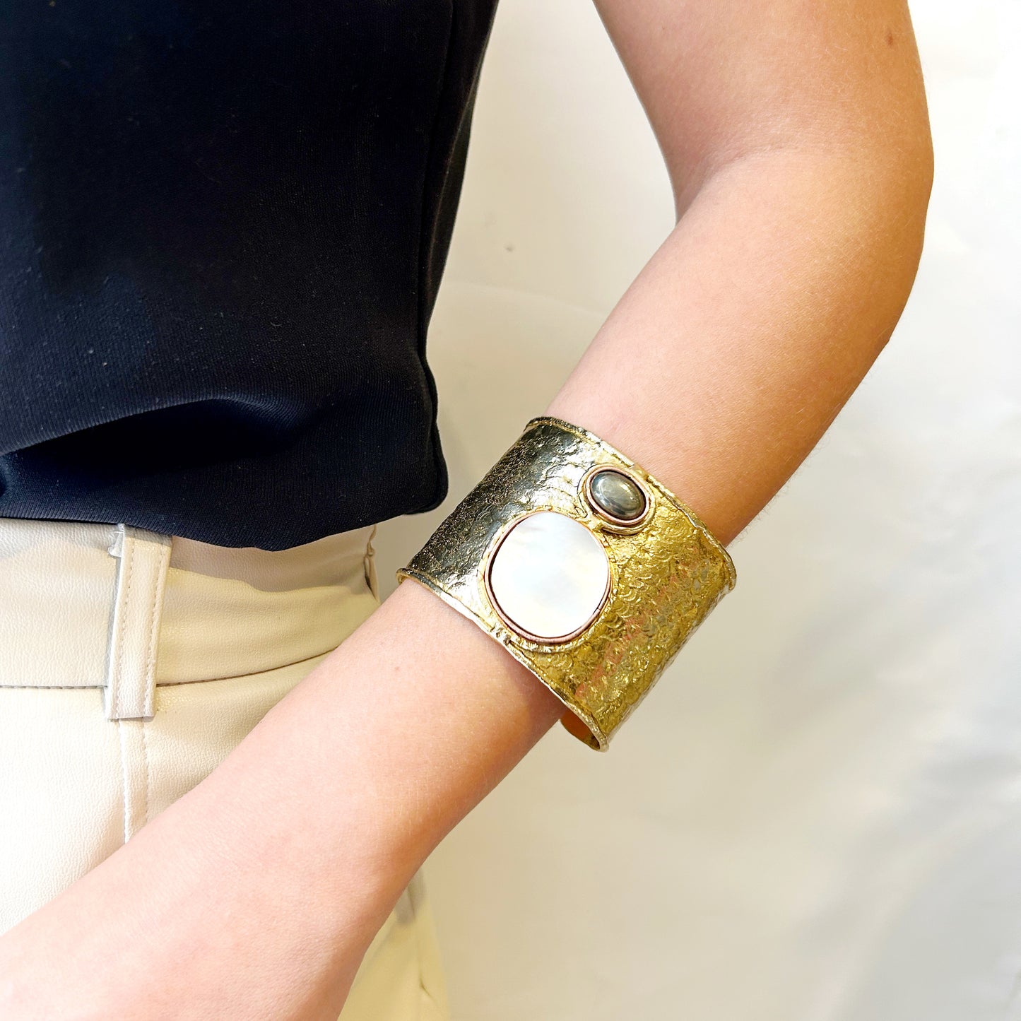 Brazalete doble piedra