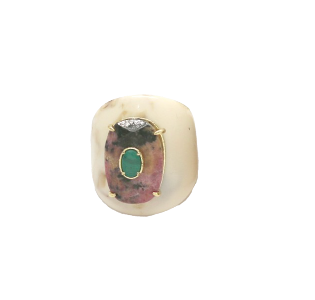 anillo beige con piedra natural