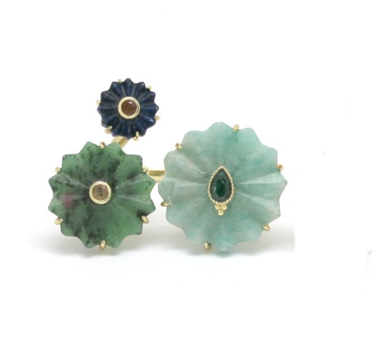 anillo flores con piedras naturales