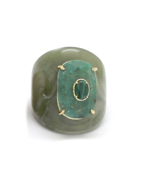 Anillo  resina y piedra natural verde agua