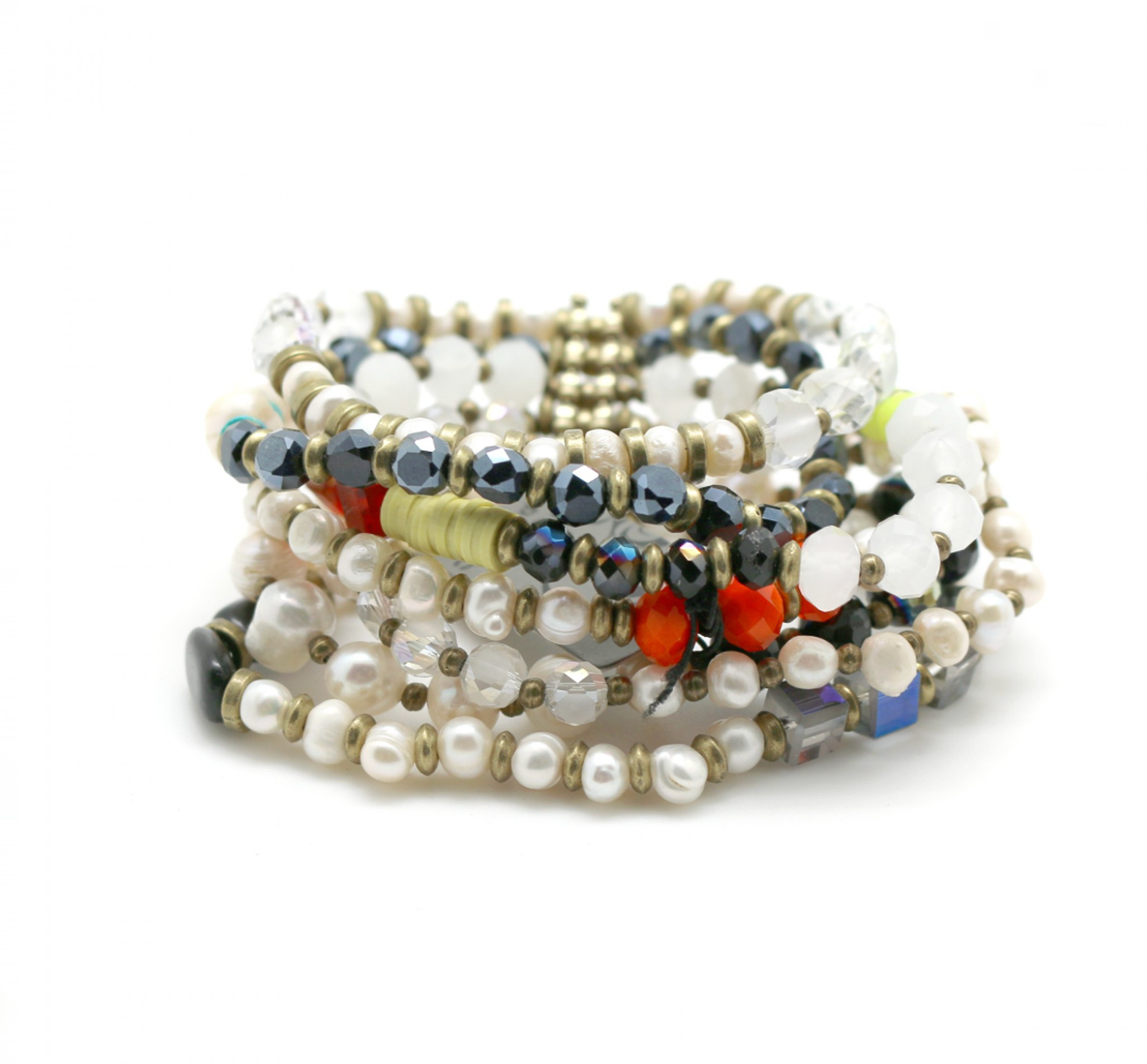 Pulsera multicolor y perlas