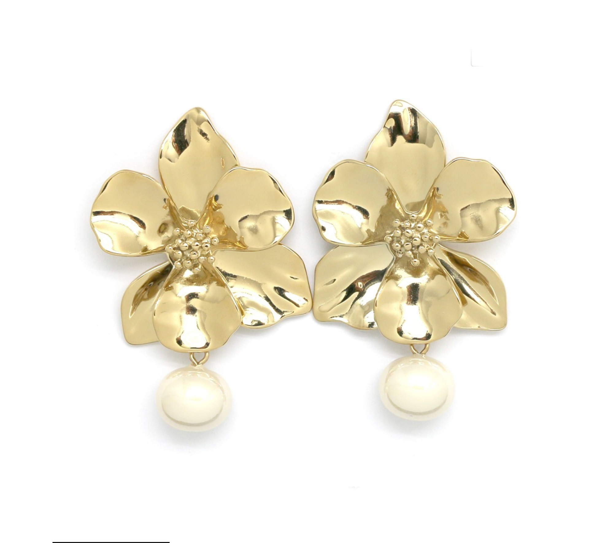 aros con perlas colgantes 
