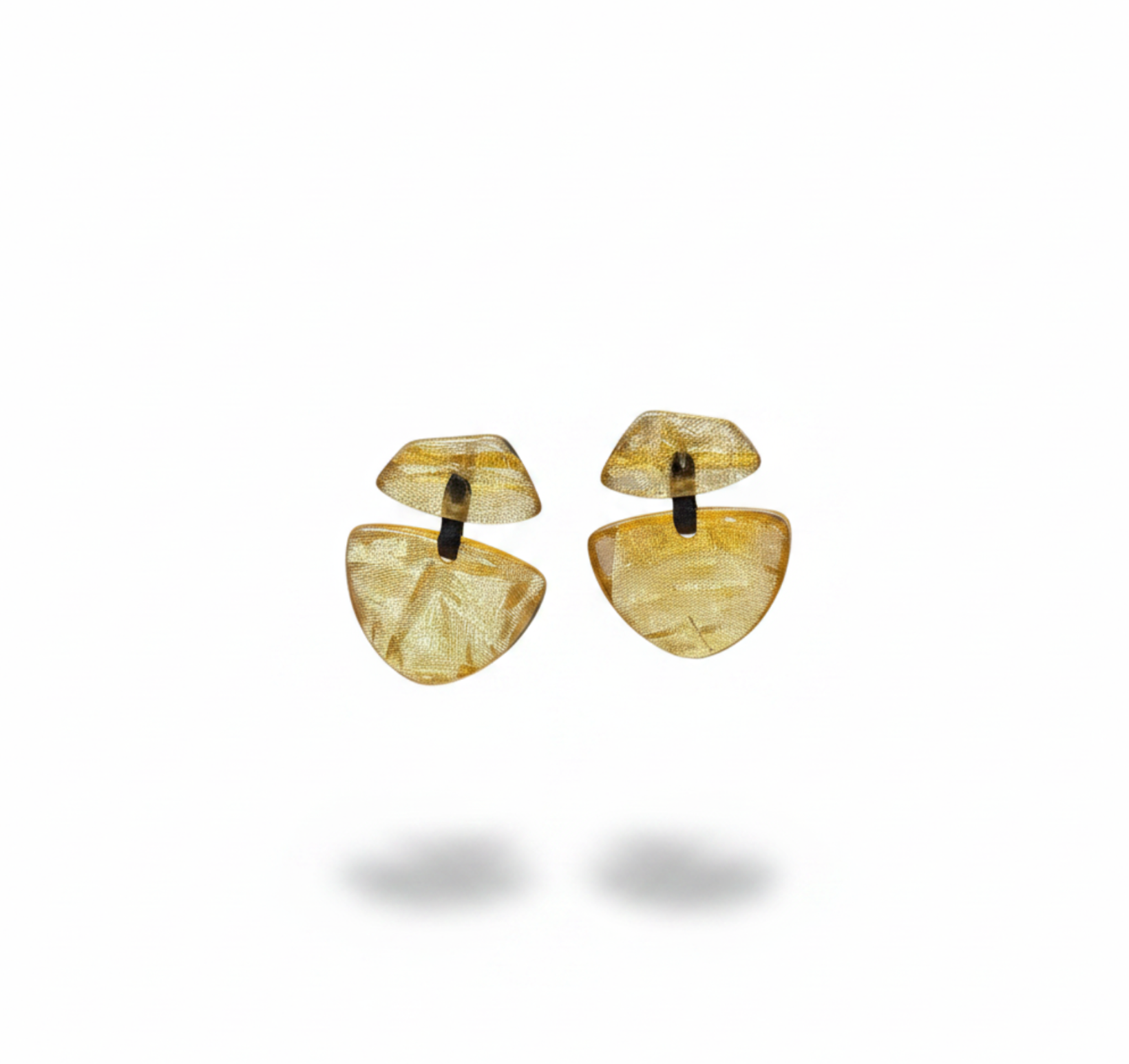 aros de resina dorados y trasnaprntes 