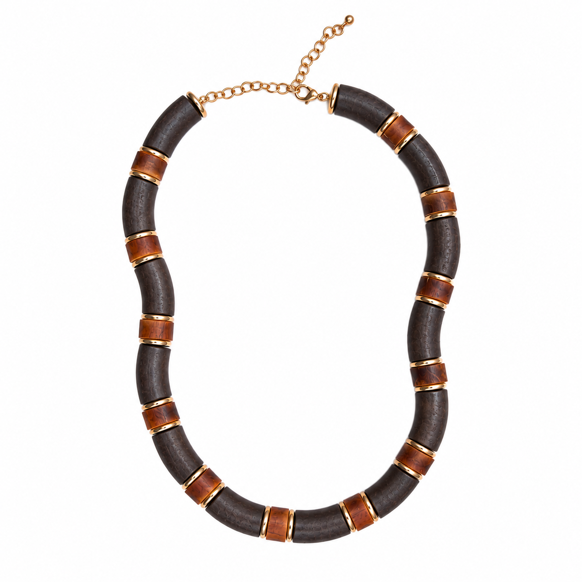 Collar madera y dorado