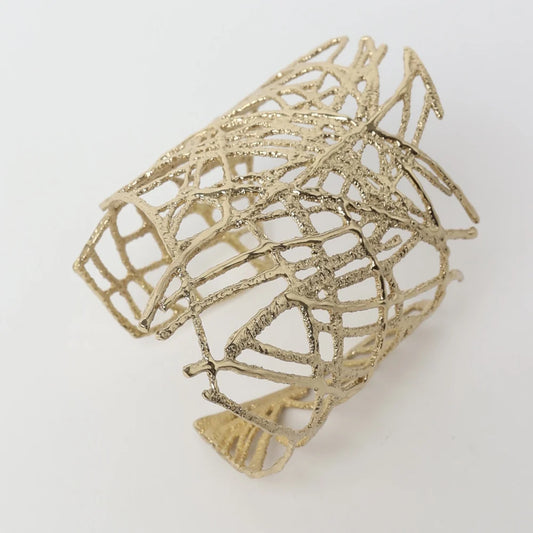 Brazalete efecto enredado