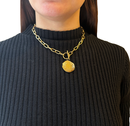 collar con dije circular