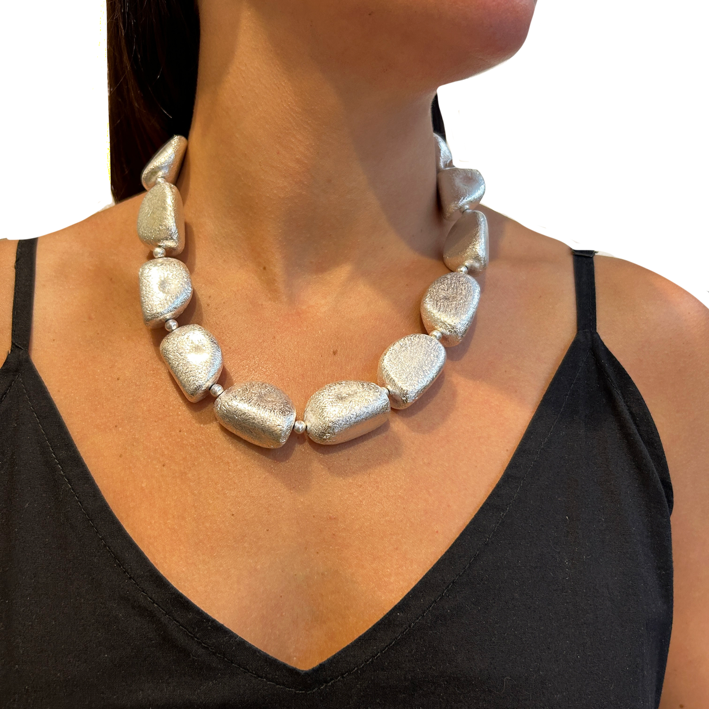 collar corto resina metalizada