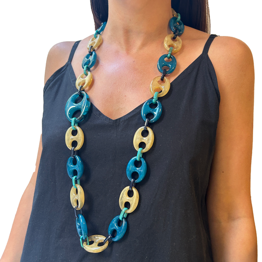 Collar cadena gucci resina