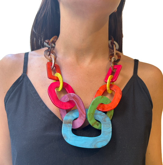collar de resina  multicolor