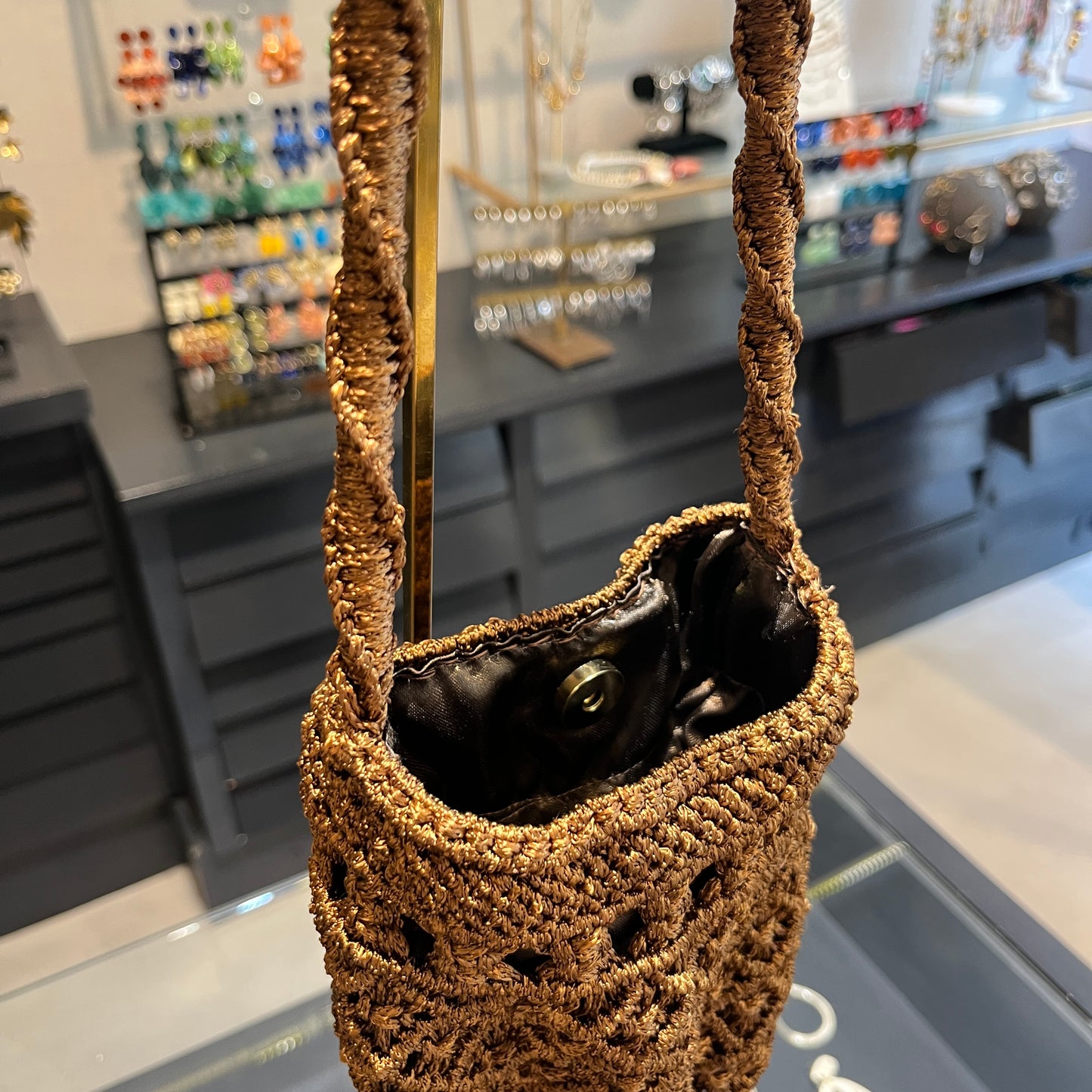 Bolso limosnero macrame con fleco