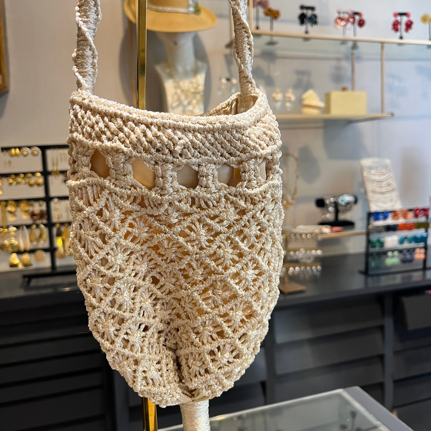 Bolso limosnero macrame con fleco
