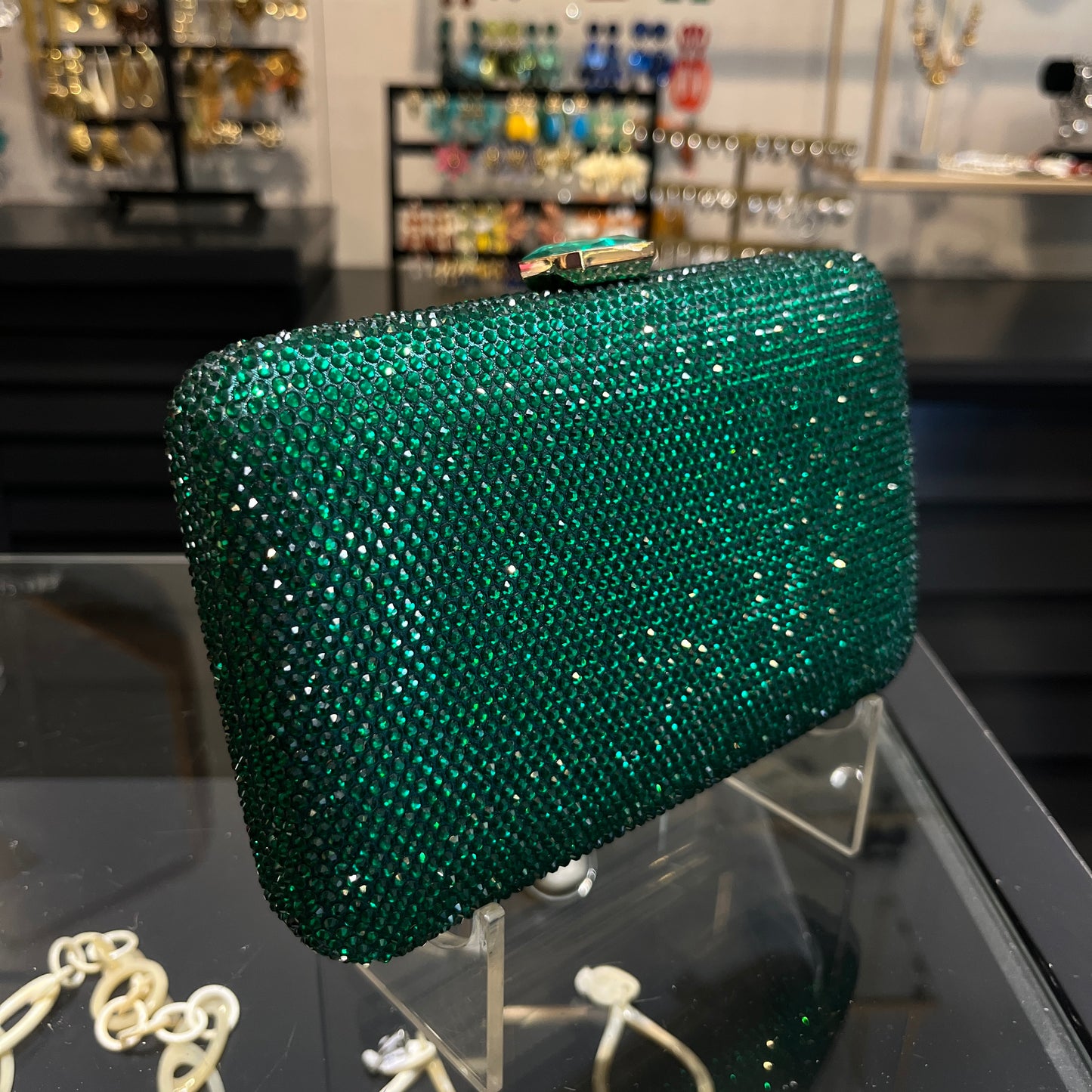 Clutch pedrería verde