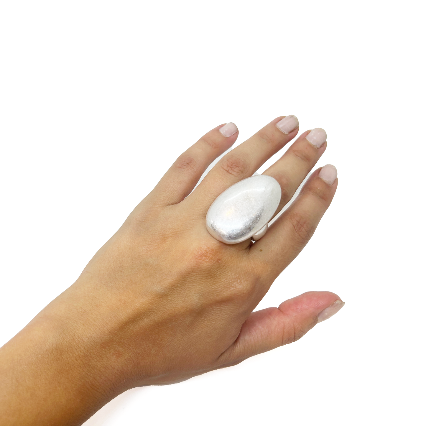 anillo plateado mate
