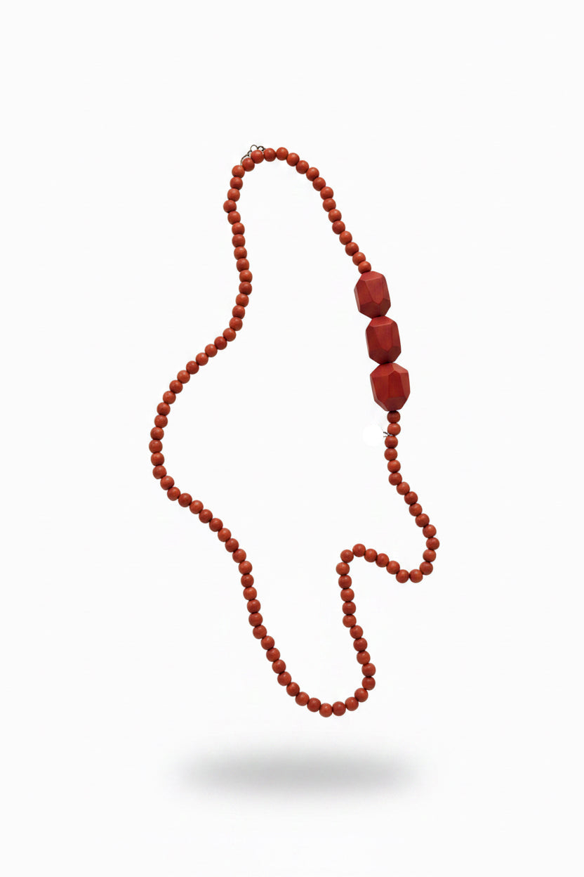 Collar largo  de madera