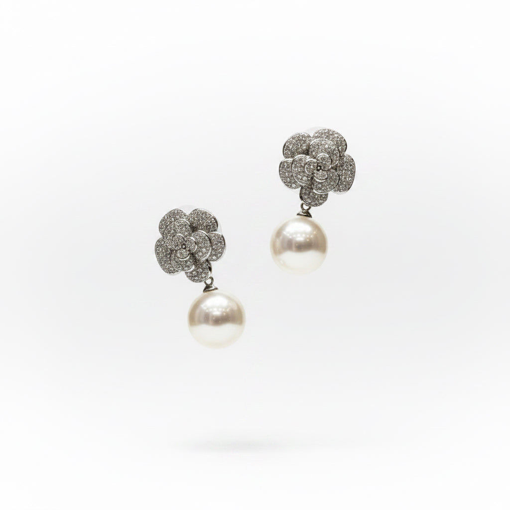 Aros camelias con perla