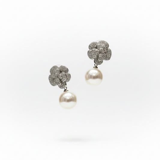 Aros camelias con perla