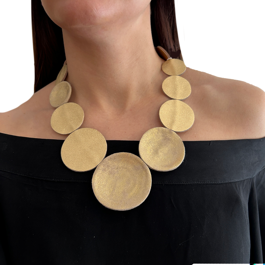 Collar círculos de cuero