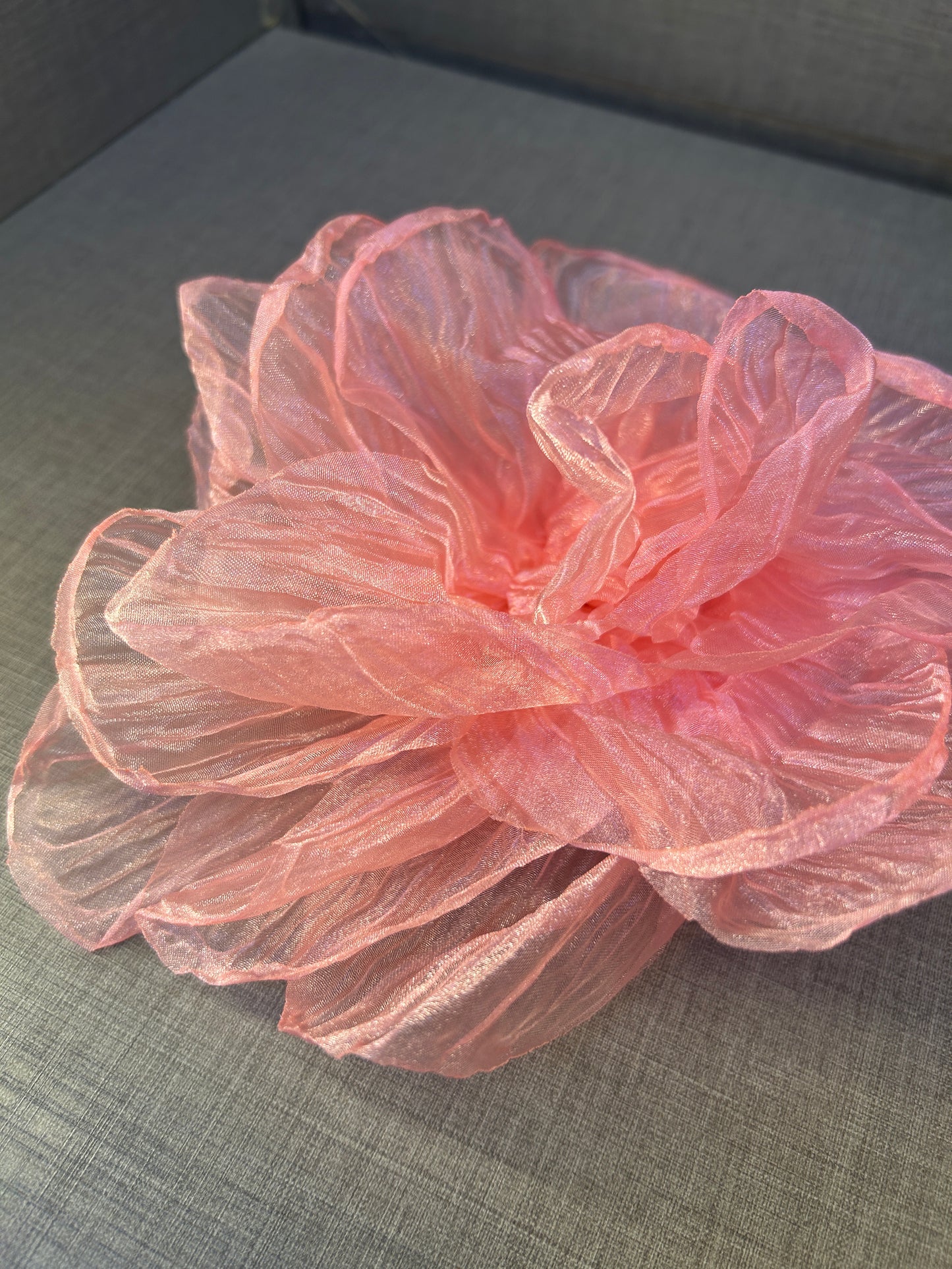 Broche  flor organza grande