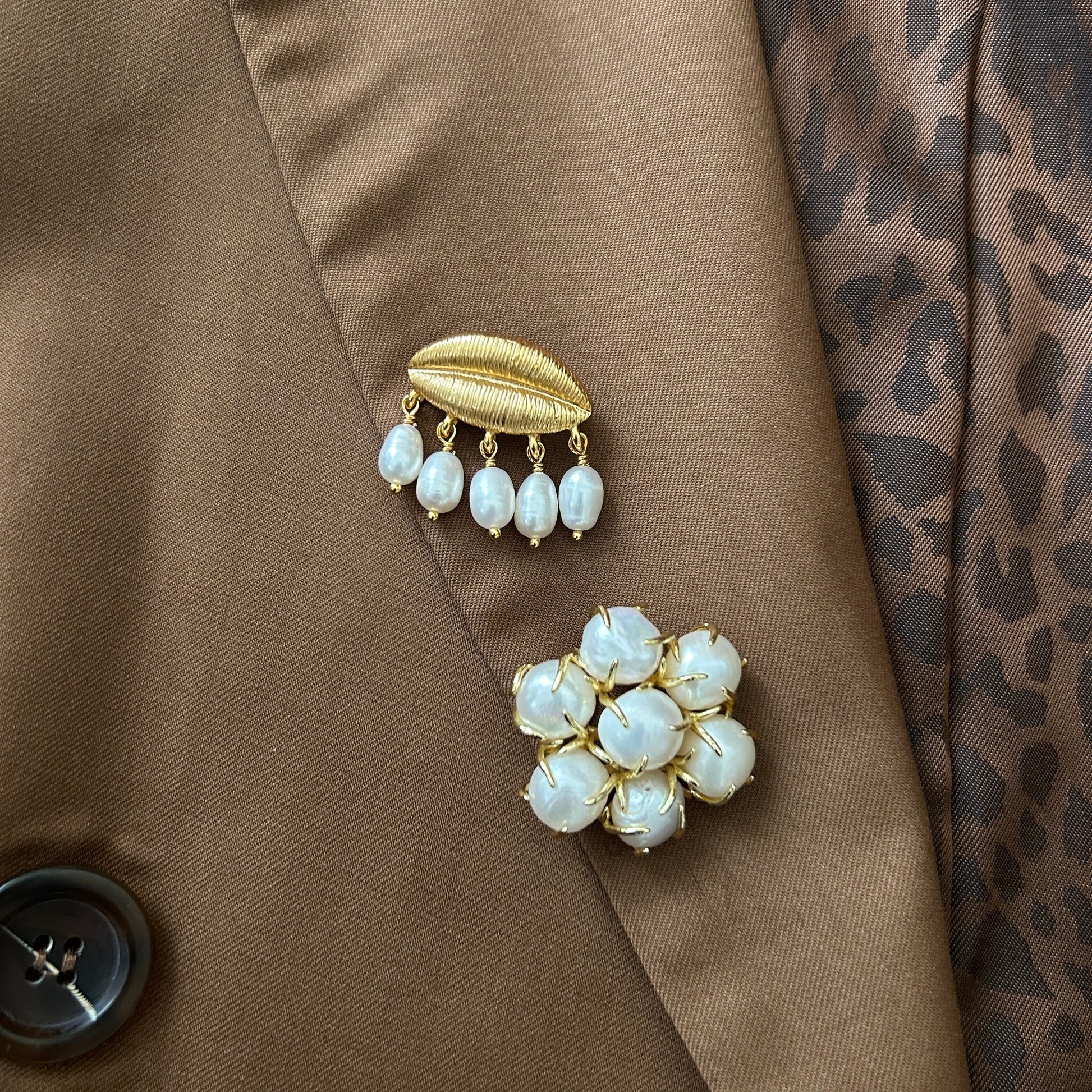 broches con perlas barrocas 