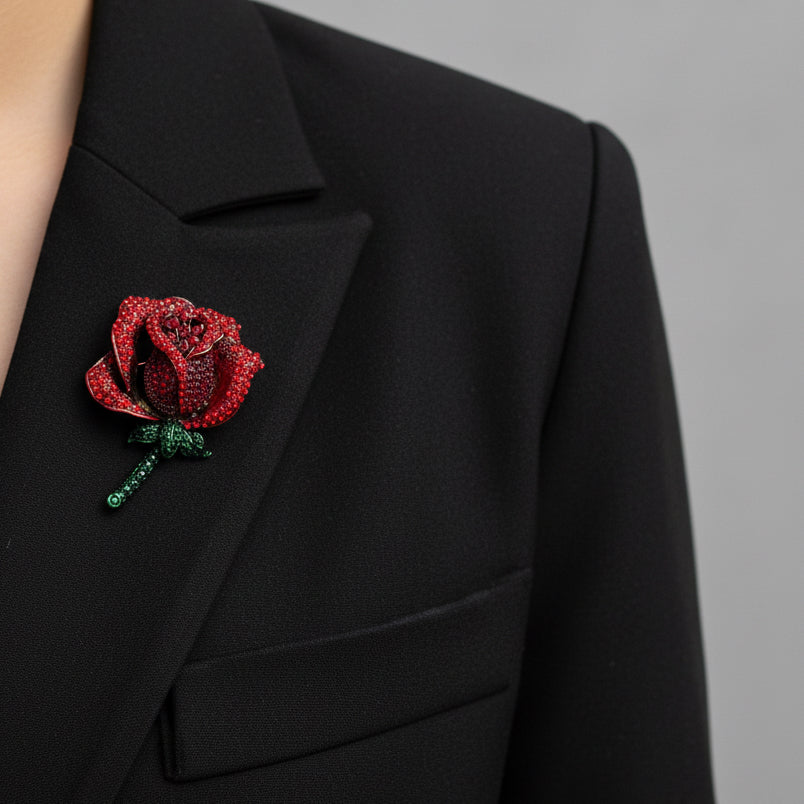 Broche rosa roja