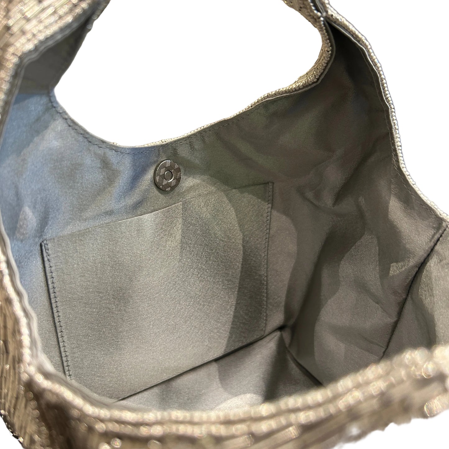 Bolso bordado plateado