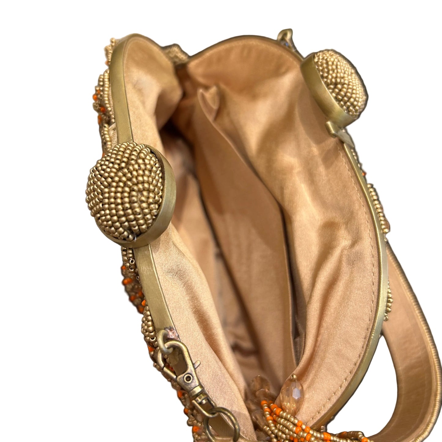 Bolso bordado dorado