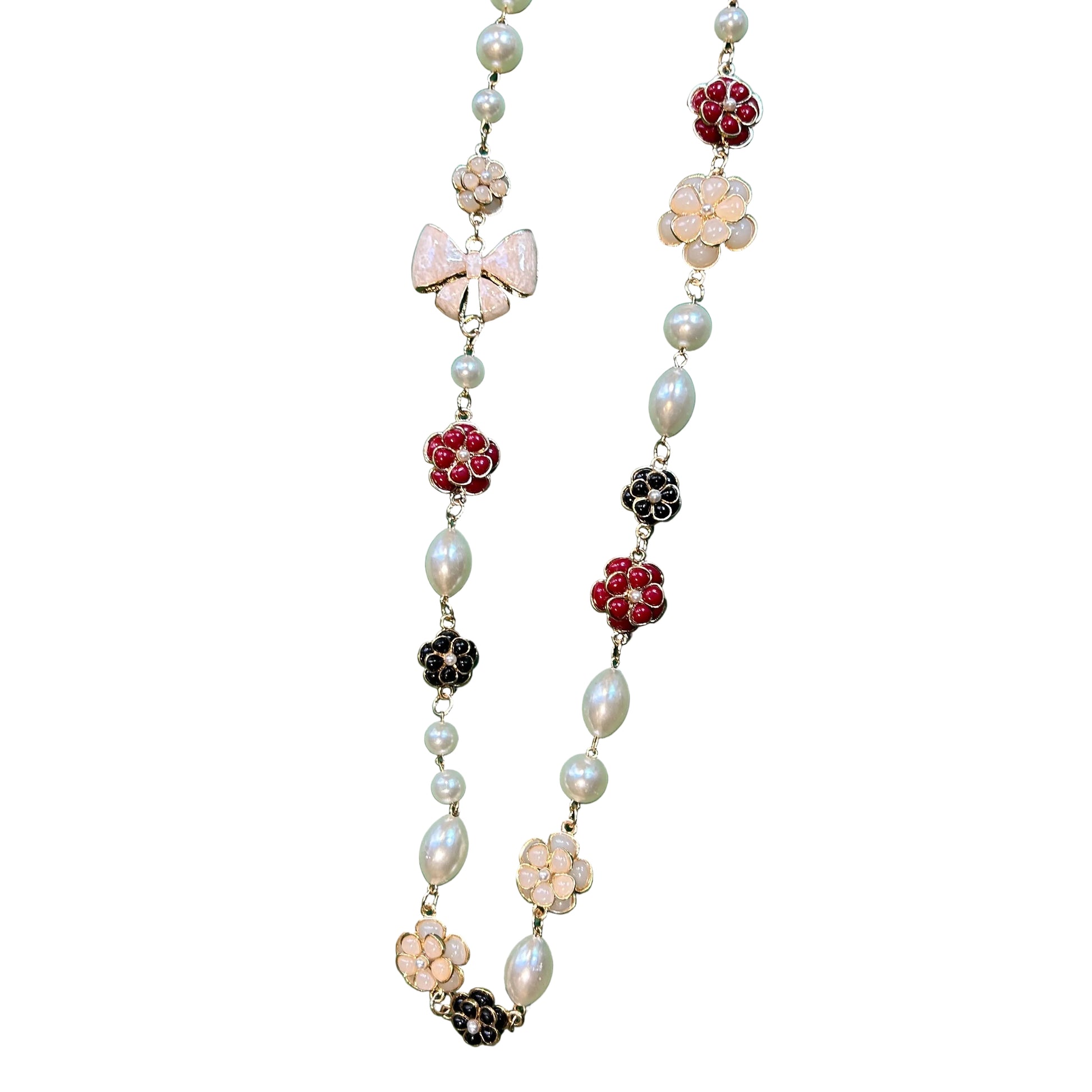 collar corto de perlas y resina 