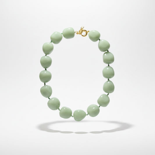 collar corto de resina de esfreras 